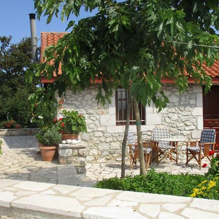 Villa Stone House in a quiet landscape, Leonidion Extérieur photo